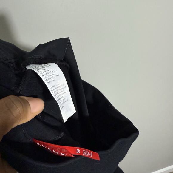 SPANX The Perfect Pant Kick Flare Cropped Slimming Ponte Pants Black Size S - Picture 5 of 6